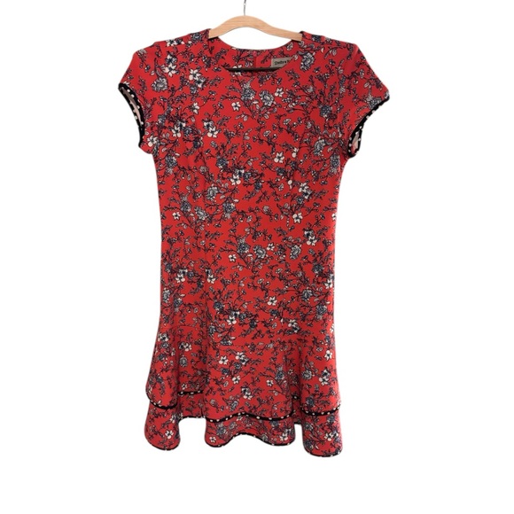 Shelby & Palmer Dresses & Skirts - ⭐️Shelby & Palmer Red Short Sleeve Floral Ruffle Hem Mini Dress